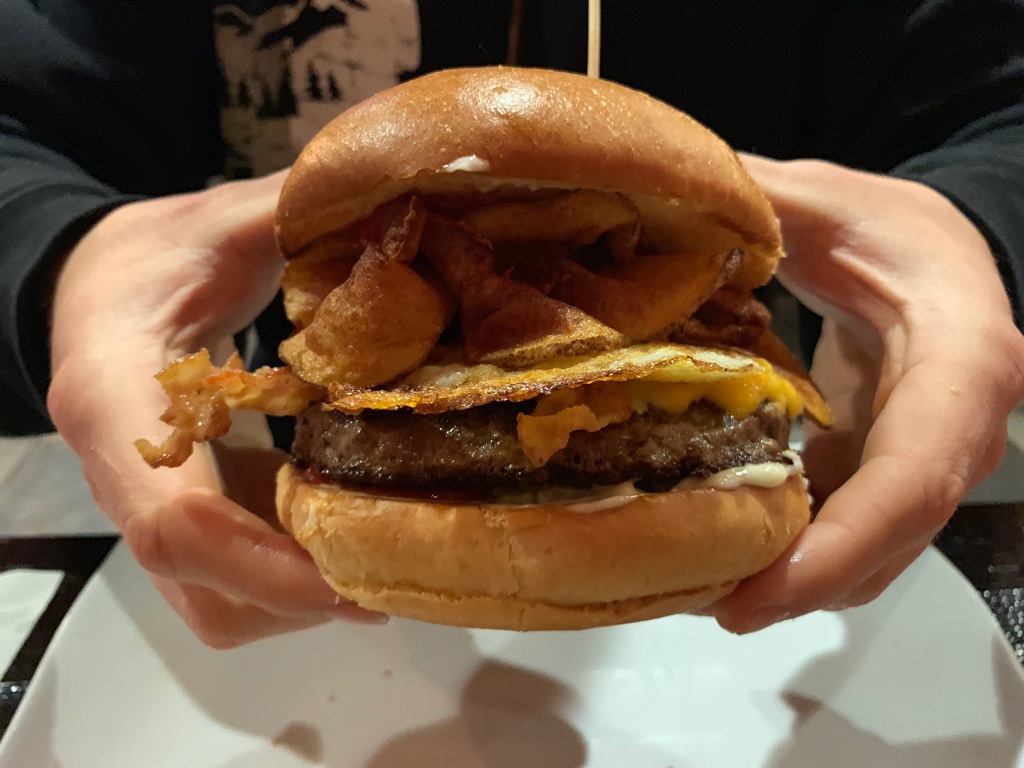 Anny’s Fine Burgers- Kearny Mesa – The Dineamic Duo